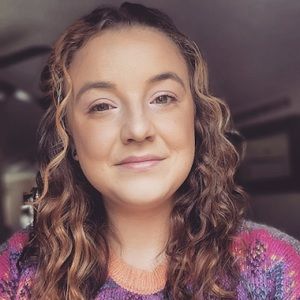 Meet your Posher, Kloey